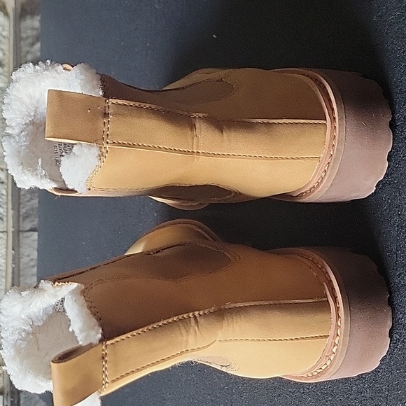 J. Crew Factory Tan Winter Boots with Shearling Lining - Picture 3 of 7